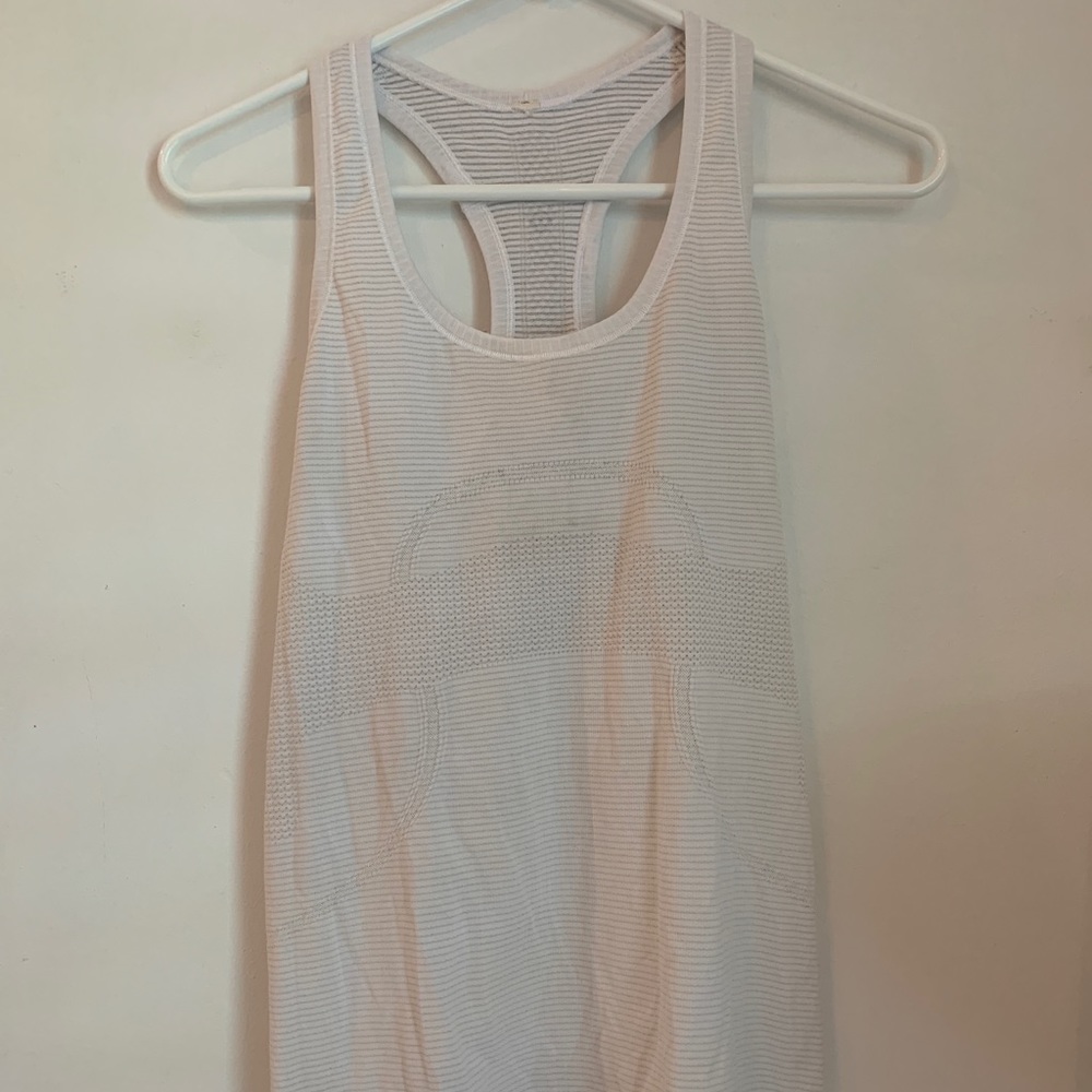 Lululemon White Swiftly Tech Tank Size 6